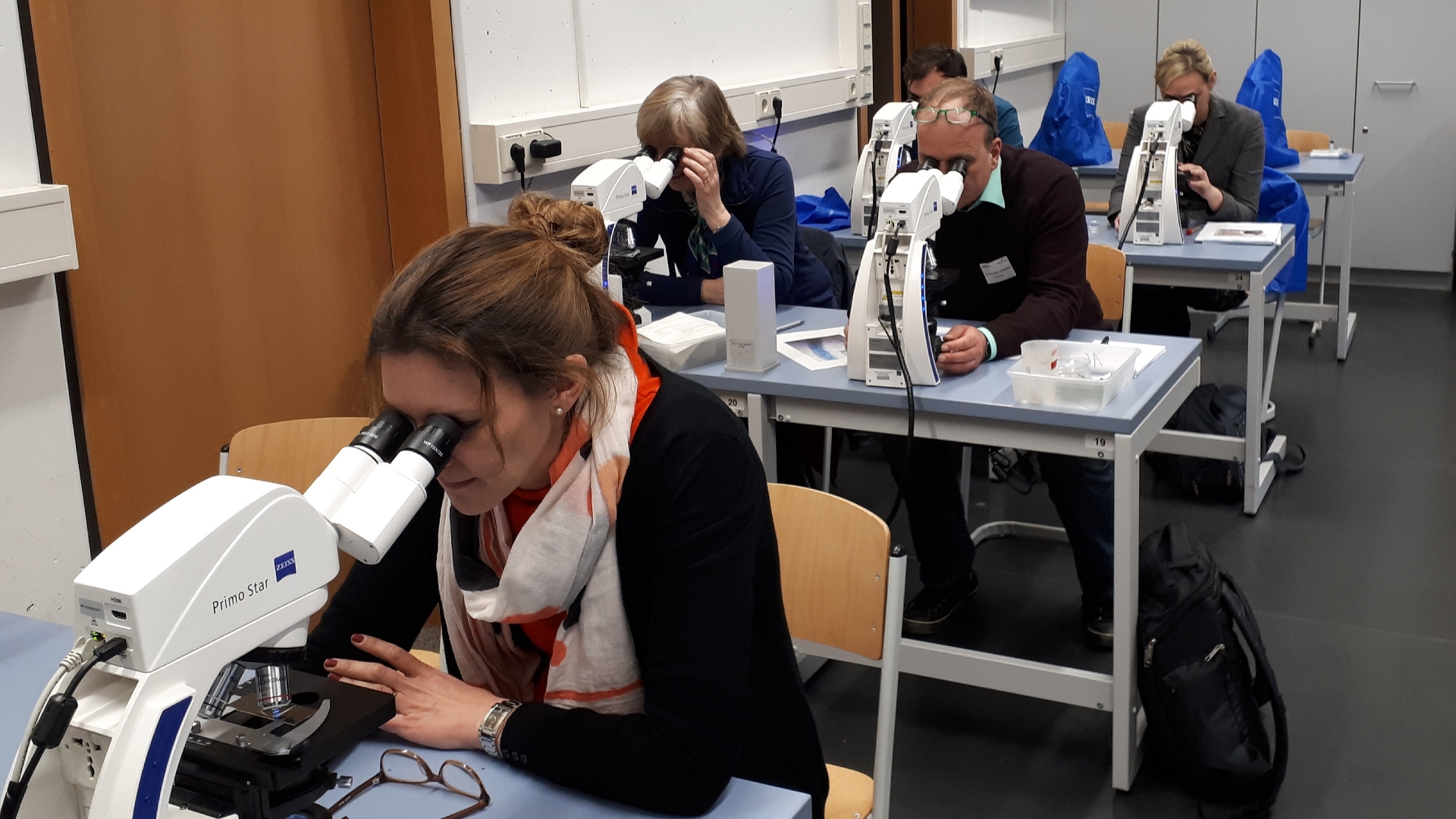 Menschen mikroskopieren 