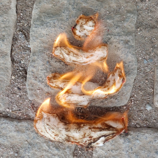 Bild aus dem Chemischen Fotokalender: Eine brennende Masse